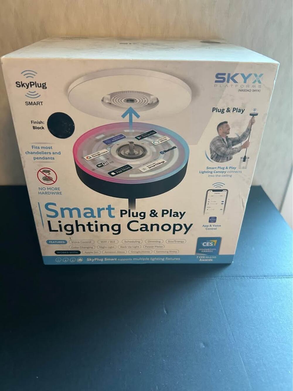 SKYX SkyPlug 5912 Carina Smart Chandelier Ceiling Light Adapter Plug Play Black